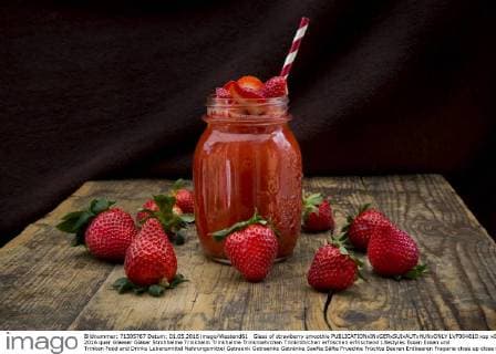 Glass of strawberry smoothie  LVF004810