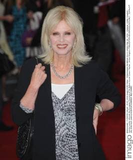 Filmpremiere Me Before You in London May 25, 2016 - England, United Kingdom - Joanna Lumley attends the European Premiere of Me Before You at Curzon Mayfair. United Kingdom - ZUMAs147