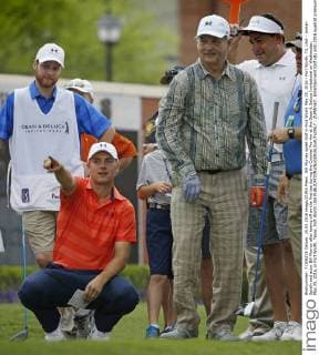 Bill Murray spielt Golf in Fort Worth May 25, 2016 - Fort Worth, TX, USA - Jordan Spieth and actor Bill Murray after teeing off on the first tee during the Colonial Pro-Am at the Dean & Deluca Invitational on Wednesday, May 25, 2016, in Fort Worth, Texas. Fort Worth USA - ZUMAm67_