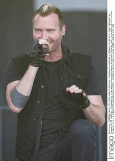 Rocklahoma Musikfestival in Oklahoma May 29, 2016 - Pryor, Oklahoma, U.S - Vocalist TREVOR MCNEVAN of Thousand Foot Krutch performs during Rocklahoma at the Catch The Fever Festival Grounds May 29, 2016 in Pryor, Oklahoma. Pryor U.S. - ZUMAp116