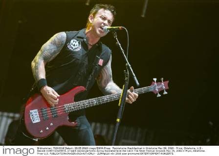 Rocklahoma Musikfestival in Oklahoma May 29, 2016 - Pryor, Oklahoma, U.S - Bassist COREY LOWERYÃ‚ of Saint Asonia performs during Rocklahoma at the Catch The Fever Festival Grounds May 29, 2016 in Pryor, Oklahoma. Pryor U.S. - ZUMAp116