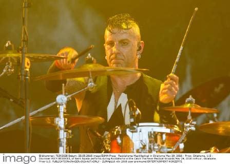 Rocklahoma Musikfestival in Oklahoma May 29, 2016 - Pryor, Oklahoma, U.S - Drummer RICH BEDDOEÃ‚ of Saint Asonia performs during Rocklahoma at the Catch The Fever Festival Grounds May 29, 2016 in Pryor, Oklahoma. Pryor U.S. - ZUMAp116