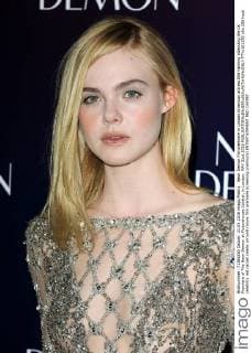 Neon Demon Filmpremiere in London American actress Elle Fanning attending the UK Premiere of The Neon Demon at Picturehouse Central, in London. MAY 31st 2016  PTYx161590