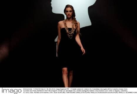 A model presents creation by Colombian desingers of the Colectivo Grass Dora Sanchez and Rosa Zambrano from the program United we can repair the victims during the fashion show Somos Color 2016 in Bogota, Colombia, 01 June 2016. Fashion show Somos Color 2016 !ACHTUNG: NUR REDAKTIONELLE NUTZUNG!  BOG213 20160602-636004466372339805