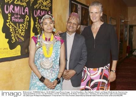 Urmila Chaudhary, Man Bahadur Chhetri und Susan Gluth bei der Premiere des Dokumentarfilms Urmila - für die Freiheit Urmila: My Memory Is My Power im Abaton Kino. Hamburg, 01.06.2016 Foto:xgbrcix xFuturexImage
