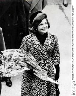 Mrs. Jacqueline Kennedy on her arrival at Fiumicino Airport, Rome, Italy x04535x 