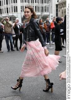 . 02 06 2016. London, United Kingdom. Alexa Chung arriving at the Gucci cruise collection fashion show at Westminster Abbey in London.  xStephenxLockx xi-Imagesx IIM-12784-0001