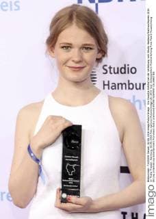 Gro Swantje Kohlhof bei der Verleihung vom Studio Hamburg Nachwuchspreis 2016 im Thalia Theater. Hamburg, 02.06.2016 Foto:xgbrcix xFuturexImage