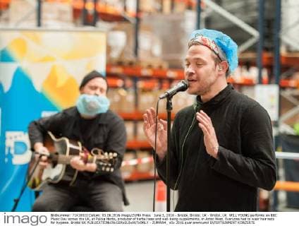June 3, 2016 - Bristol, Bristol, UK - Bristol, UK. WILL YOUNG performs on BBC Music Day across the UK, at Pukka Herbs, producer of herbal teas and well-being supplements, in Aztec West. Everyone had to wear hair nets for hygiene. Bristol UK  - ZUMAl94_