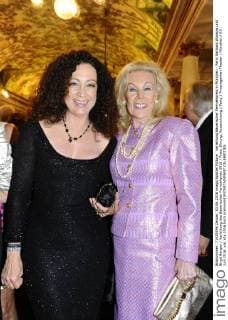 Verleihung Bayerischer Fernsehpreis in München - Party Barbara Wussow und Birgit Bergen Verleihung des Bayerischen Fernsehpreis 2016 Preis, Ehrung, Auszeichnung Party Prinzregenten Theater München 03. Juni 2016