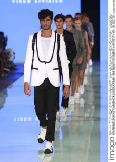A model walks the runway during the Ana Maria Guiulfo Yirko Sivirich fashion show during day three of Miami Fashion Week in the Ice Palace on 04 June 2016 in Miami, Florida, US. Miami Fashion Week !ACHTUNG: NUR REDAKTIONELLE NUTZUNG!  MIA01 20160605-636006880356101092