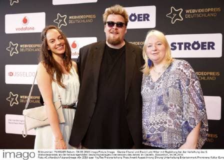 Gianna Chanel und David Lutz Miller mit Begleitung bei der Verleihung des 6. Webvideopreises an die herausragendsten deutschsprachigen Internetstars des Jahres im Castello. Düsseldorf, 04.06.2016 Foto:xC.xHardtx xFuturexImage