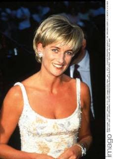 Jan. 1, 2011 - I1165JSP.PRINCESS DIANA AT THE DRESSES EVENT AT CHRISTIE S IN NEW YORK CITY 1997. JIM SPELLMAN PHOTOS - ZUMAg49_