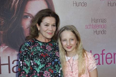 Hannelore Elsner, Nike Seitz, Filmpremiere von Hannas schlafende Hunde am Sendlingertor Kino in Muenchen am 06.06.2016