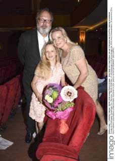 Nike Seitz mit ihren Eltern bei der Premiere des Kinofilms Hannas schlafende Hunde im Filmtheater Sendlinger Tor. München, 06.06.2016 Foto:xP.xSchönbergerx xFuturexImage