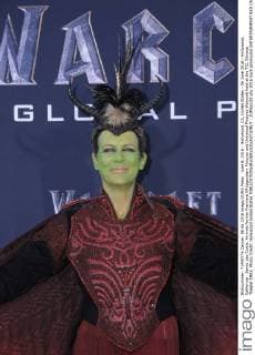 June 6, 2016 - Hollywood, CA, United States - 06 June 2016 - Hollywood, California - Jamie Lee Curtis. Arrivals for the Premiere Of Legendary Pictures and Universal Pictures Warcraft held at the TCL Chinese Theater IMAX. Photo Credit: Hollywood United States - ZUMAa123