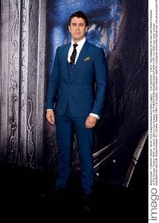 LOS ANGELES - JUN 6: Toby Kebbell at the Warcraft Global Premiere at TCL Chinese Theater IMAX on June 6, 2016 in Los Angeles, CA  HPA