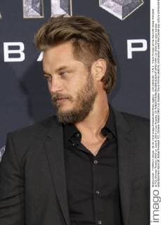LOS ANGELES - JUN 6: Travis Fimmel at the Warcraft Global Premiere at TCL Chinese Theater IMAX on June 6, 2016 in Los Angeles, CA  HPA