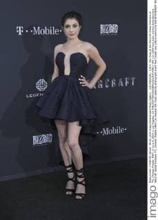 LOS ANGELES - JUN 6: Niki Koss at the Warcraft Global Premiere at TCL Chinese Theater IMAX on June 6, 2016 in Los Angeles, CA  HPA