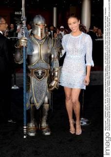 LOS ANGELES - JUN 6: Paula Patton at the Warcraft Global Premiere at TCL Chinese Theater IMAX on June 6, 2016 in Los Angeles, CA  HPA