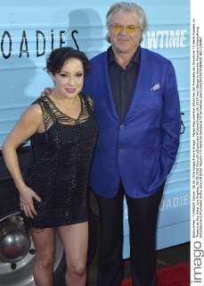 Margo Rey und Ron White bei der Premiere der Showtime TV-Serie Roadies im Theatre at Ace Hotel. Los Angeles, 06.06.2016 Foto:xD.xStarbuckx xFuturexImage