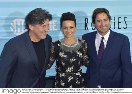 Cameron Crowe, Carla Gugino und Luke Wilson bei der Premiere der Showtime TV-Serie Roadies im Theatre at Ace Hotel. Los Angeles, 06.06.2016 Foto:xD.xStarbuckx xFuturexImage