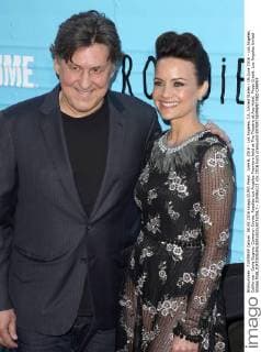 June 6, 2016 - Los Angeles, CA, United States - 06 June 2016 - Los Angeles, California - Carla Gugino, Cameron Crowe. Roadies Los Angeles Premiere held at The Theatre at Ace Hotel. Photo Credit: Los Angeles United States - ZUMAa123