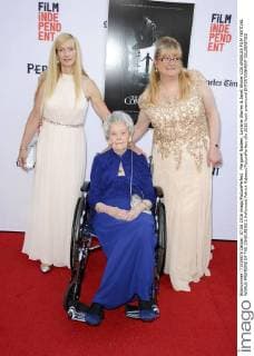 Margaret Nadeen, Lorraine Warren & Janet Winter LOS ANGELES FILM FESTIVAL WORLD PREMIERE OF THE CONJURING 2 Hollywood Patrick Rideaux PicturePerfect