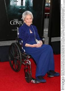 LOS ANGELES - JUN 7: Lorraine Warren at the 2016 Los Angeles Film Festival - The Conjuring 2 Premiere at TCL Chinese Theater IMAX on June 7, 2016 in Los Angeles, CA  KathyxHutchins