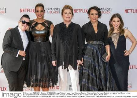 Lea DeLaria, Dascha Polanco, Kate Mulgrew, Selenis Leyva und Yael Stone bei der Europapremiere der 4. Staffel der Netflix TV-Serie Orange Is the New Black in der Kulturbrauerei. Berlin, 07.06.2016 Foto:xK.xWernerx xFuturexImage
