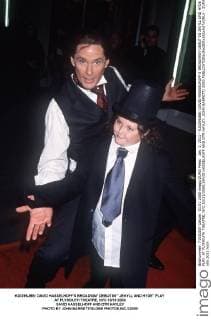 Jan. 1, 2011 - K20296JBB: DAVID HASSELHOFF S BROADWAY DEBUT IN JEKYLL AND HYDE PLAY .AT PLYMOUTH THEATRE, NYC 10 31 2000.SAVID HASSELHOFF AND DTR HAYLEY. JOHN BARRETT 2000 - ZUMAg49_
