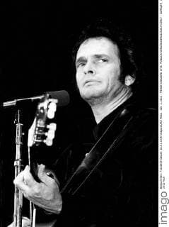 Jan. 1, 2011 - MERLE HAGGARD 1976. - ZUMAg49_