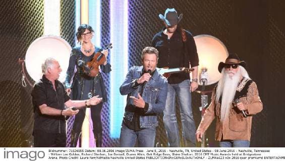 June 8, 2016 - Nashville, TN, United States - 08 June 2016 - Nashville, Tennessee - William Lee Golden, Richard Sterban, Joe Bonsall, Duane Allen, Oak Ridge Boys, Blake Shelton. 2016 CMT Music Awards held at Bridgestone Arena. Photo Credit: Laura Farr AdMedia Nashville United States - ZUMAa123