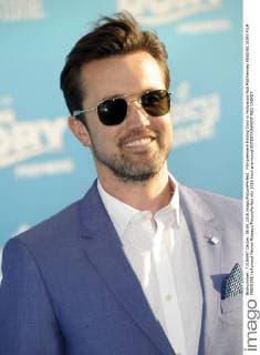 Filmpremiere Finding Dory in Hollywood Rob McElhenney FINDING DORY FILM PREMIERE Hollywood Patrick Rideaux PicturePerfect