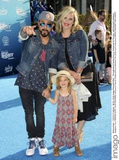 Filmpremiere Finding Dory in Hollywood AJ McLean, wife Rochelle Karidis & daughter Ava FINDING DORY FILM PREMIERE Hollywood Patrick Rideaux PicturePerfect