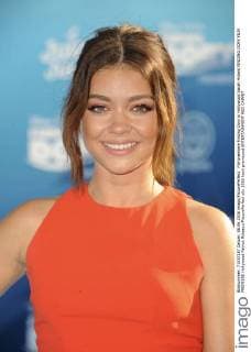 Filmpremiere Finding Dory in Hollywood Sarah Hyland FINDING DORY FILM PREMIERE Hollywood Patrick Rideaux PicturePerfect