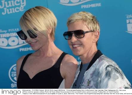 Filmpremiere Finding Dory in Hollywood Cast member Ellen DeGeneres (R), the voice of Dory and her spouse, actress Portia de Rossi attend the premiere of the animated motion picture comedy Finding Dory at the El Capitan Theatre in the Hollywood section of Los Angeles on June 8, 2016. Storyline: The friendly-but-forgetful blue tang fish reunites with her loved ones, and everyone learns a few things about the real meaning of family along the way.  LAP2016060808 JIMxRUYMEN