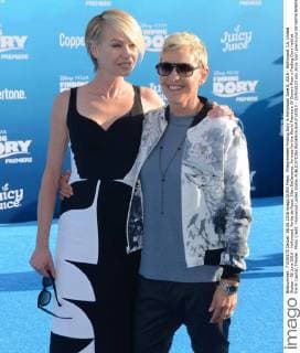 Filmpremiere Finding Dory in Hollywood June 8, 2016 - Hollywood, CA, United States - 08 June 2016 - Hollywood. Portia de Rossi, Ellen DeGeneres. Arrivals for the World Premiere Of Disney-Pixar s Finding Dory held at the El Capitan Theater. Photo Credit: Hollywood United States - ZUMAa123