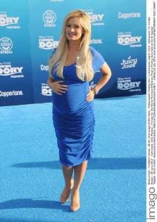 Filmpremiere Finding Dory in Hollywood June 8, 2016 - Hollywood, CA, United States - 08 June 2016 - Hollywood. Holly Madison. Arrivals for the World Premiere Of Disney-Pixar s Finding Dory held at the El Capitan Theater. Photo Credit: Hollywood United States - ZUMAa123