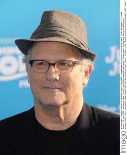 Filmpremiere Finding Dory in Hollywood June 8, 2016 - Hollywood, CA, United States - 08 June 2016 - Hollywood. Albert Brooks. Arrivals for the World Premiere Of Disney-Pixar s Finding Dory held at the El Capitan Theater. Photo Credit: Hollywood United States - ZUMAa123