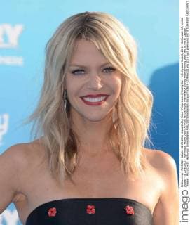 Filmpremiere Finding Dory in Hollywood June 8, 2016 - Hollywood, CA, United States - 08 June 2016 - Hollywood. Kaitlin Olson. Arrivals for the World Premiere Of Disney-Pixar s Finding Dory held at the El Capitan Theater. Photo Credit: Hollywood United States - ZUMAa123