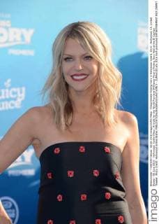 Filmpremiere Finding Dory in Hollywood June 8, 2016 - Hollywood, CA, United States - 08 June 2016 - Hollywood. Kaitlin Olson. Arrivals for the World Premiere Of Disney-Pixar s Finding Dory held at the El Capitan Theater. Photo Credit: Hollywood United States - ZUMAa123