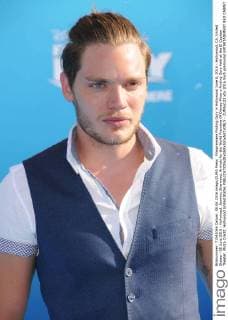 Filmpremiere Finding Dory in Hollywood June 8, 2016 - Hollywood, CA, United States - 08 June 2016 - Hollywood. Dominic Sherwood. Arrivals for the World Premiere Of Disney-Pixar s Finding Dory held at the El Capitan Theater. Photo Credit: Hollywood United States - ZUMAa123