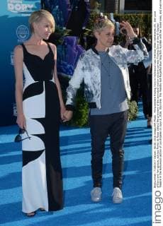 Filmpremiere Finding Dory in Hollywood Cast member Ellen DeGeneres (R), the voice of Dory and her spouse, actress Portia de Rossi attend the premiere of the animated motion picture comedy Finding Dory at the El Capitan Theatre in the Hollywood section of Los Angeles on June 8, 2016. Storyline: The friendly-but-forgetful blue tang fish reunites with her loved ones, and everyone learns a few things about the real meaning of family along the way.  LAP2016060845 JIMxRUYMEN