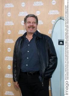 LOS ANGELES - JUN 8: John Wells at the Animal Kingdom Premiere Screening at the The Rose Room on June 8, 2016 in Venice Beach, CA  KathyxHutchins