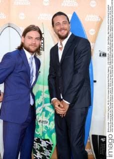 LOS ANGELES - JUN 8: Jake Weary, Ben Robson at the Animal Kingdom Premiere Screening at the The Rose Room on June 8, 2016 in Venice Beach, CA  KathyxHutchins