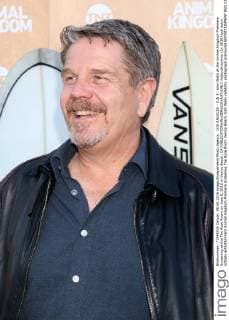 LOS ANGELES - JUN 8: John Wells at the Animal Kingdom Premiere Screening at the The Rose Room on June 8, 2016 in Venice Beach, CA  KathyxHutchins