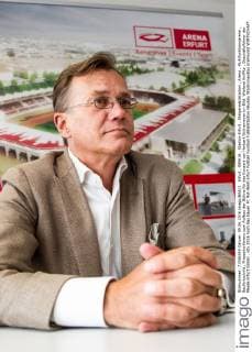 Erfurt , 090616 , Stadion Erfurt , Steigerwaldstadion , Arena , Multifunktionsarena , Baufortschritt , Pressekonferenz zum Aufbau der Bühne für das Konzert von Herbert Grönemeyer im Bild: Wieland Kniffka , Geschäftsführer der Messe Erfurt GmbH ,