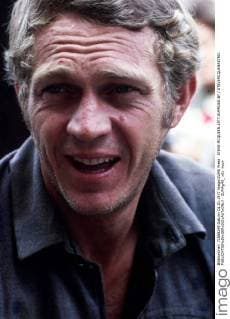 STEVE MCQUEEN.1977.SUPPLIED BY STEVEMCQUENRETRO. - ZUMAg49_