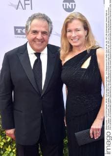 Jim Gianopulos mit Gattin Ann bei der 44. AFI Life Achievement Award Gala im Dolby Theatre, Hollywood. Los Angeles, 09.06.2016 Foto:xD.xStarbuckx xFuturexImage